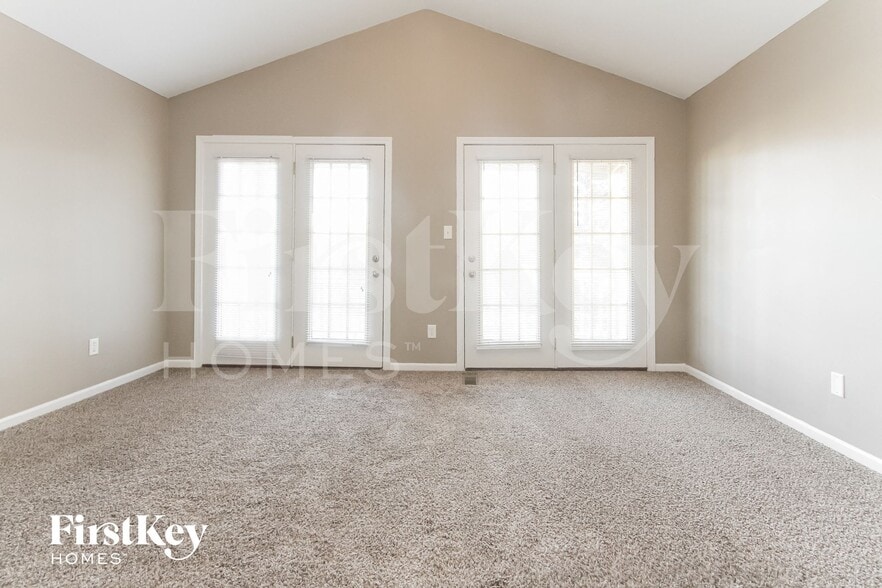 Building Photo - 2032 Alysheba Dr