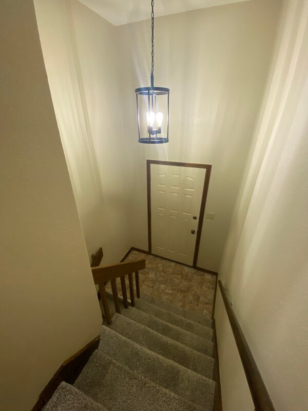 Building Photo - 733 SE Claremont St