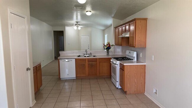 Building Photo - 20814 Sandy Bay Ln