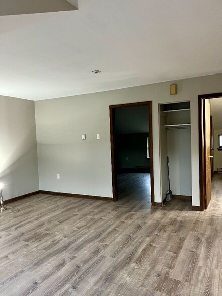 Building Photo - 302 Iron Alley