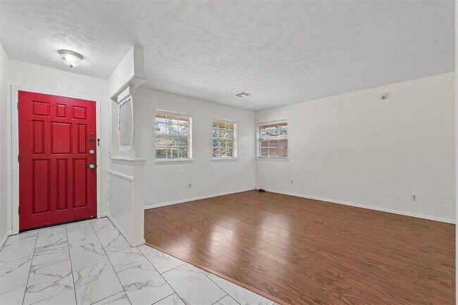 Building Photo - 1209 NW 103rd St