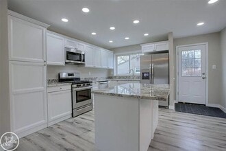 Building Photo - 47705 Roland St