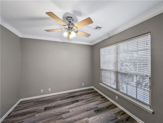 Building Photo - 1030 Harvest St