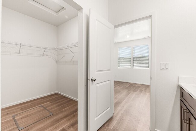 Building Photo - 5364 E Antares Ln
