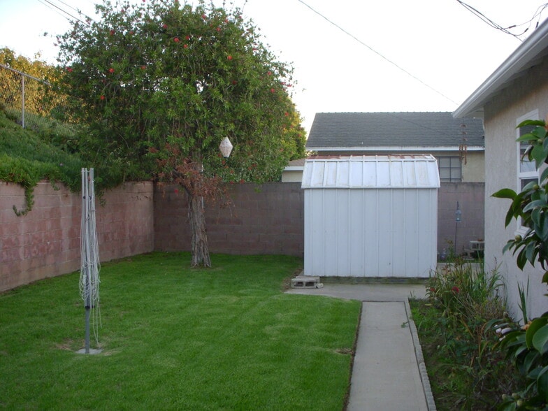 Building Photo - 22414 Susana Ave