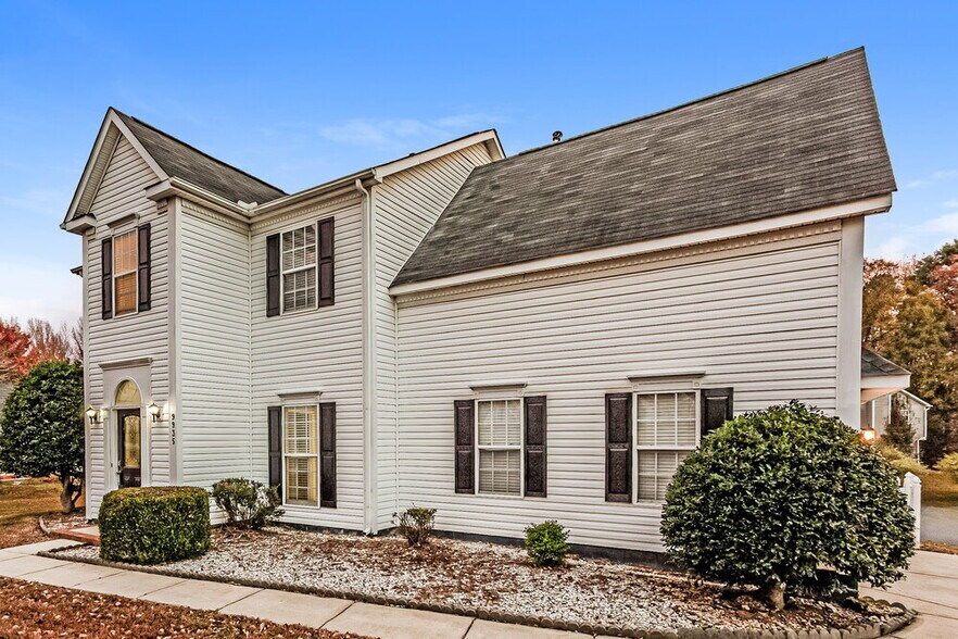 Building Photo - 9935 Sweet Plum Dr