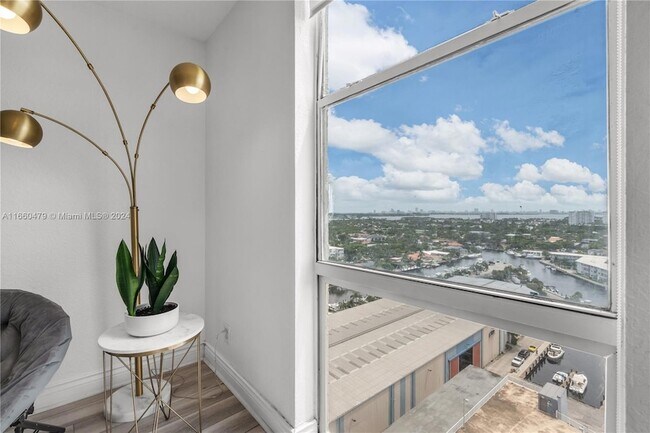 Building Photo - 13499 Biscayne Blvd
