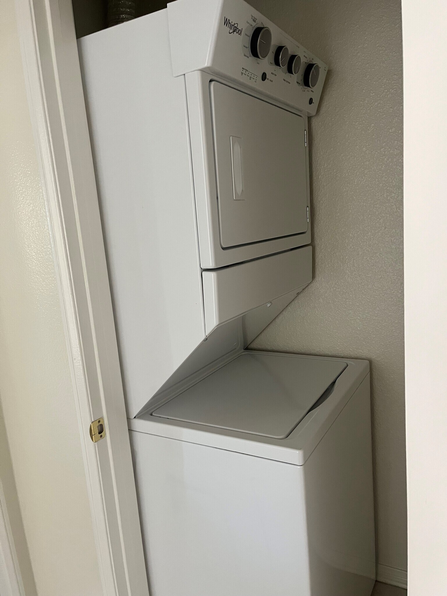 Building Photo - 10655 Lemon Ave