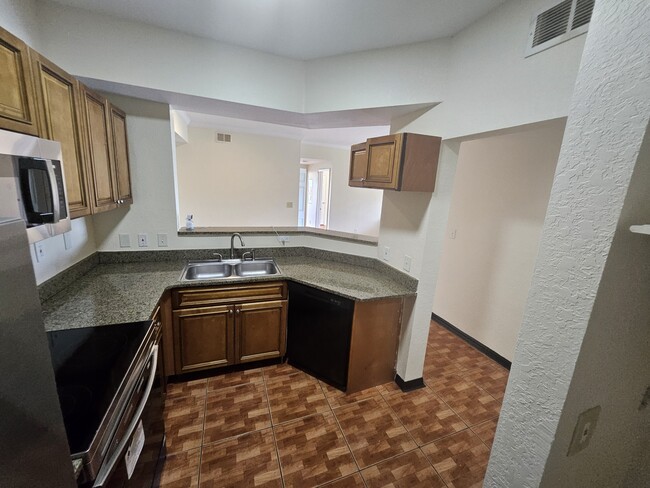 Building Photo - 5526 Pga Blvd