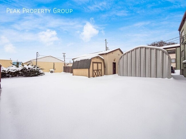 Building Photo - 1000 King Ave