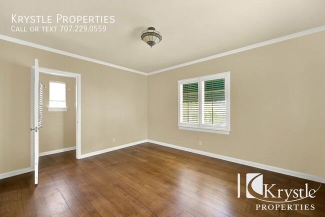 Building Photo - 110 Camino Alto
