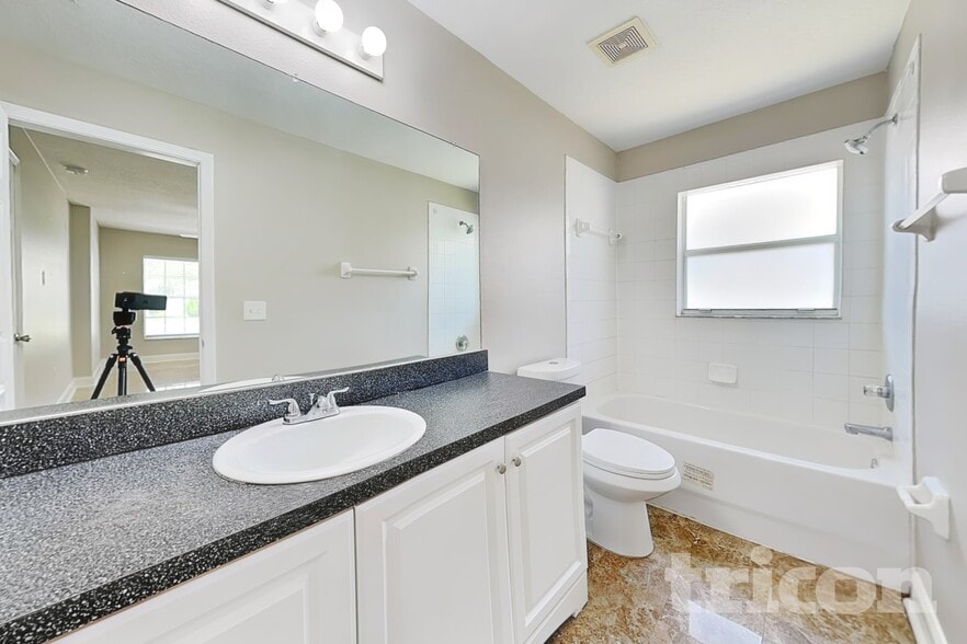 Building Photo - 2313 Pleasure Run Dr