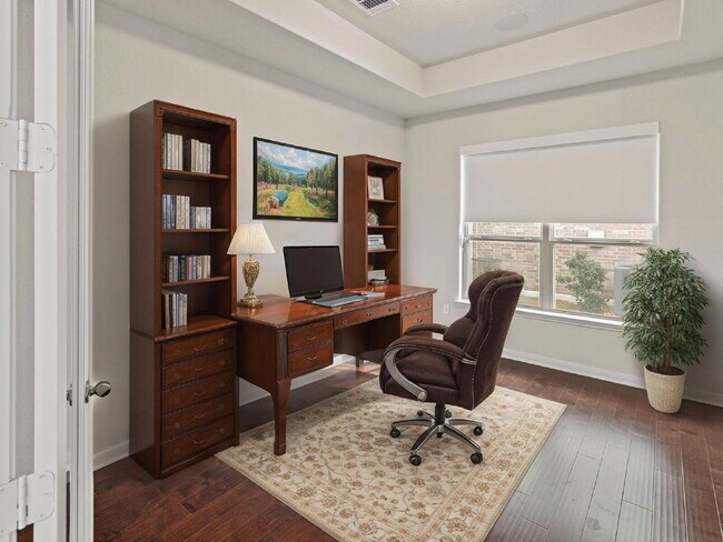 Building Photo - Modern updates and amenities but feels lik...