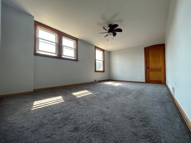 Building Photo - 4942 W Altgeld St