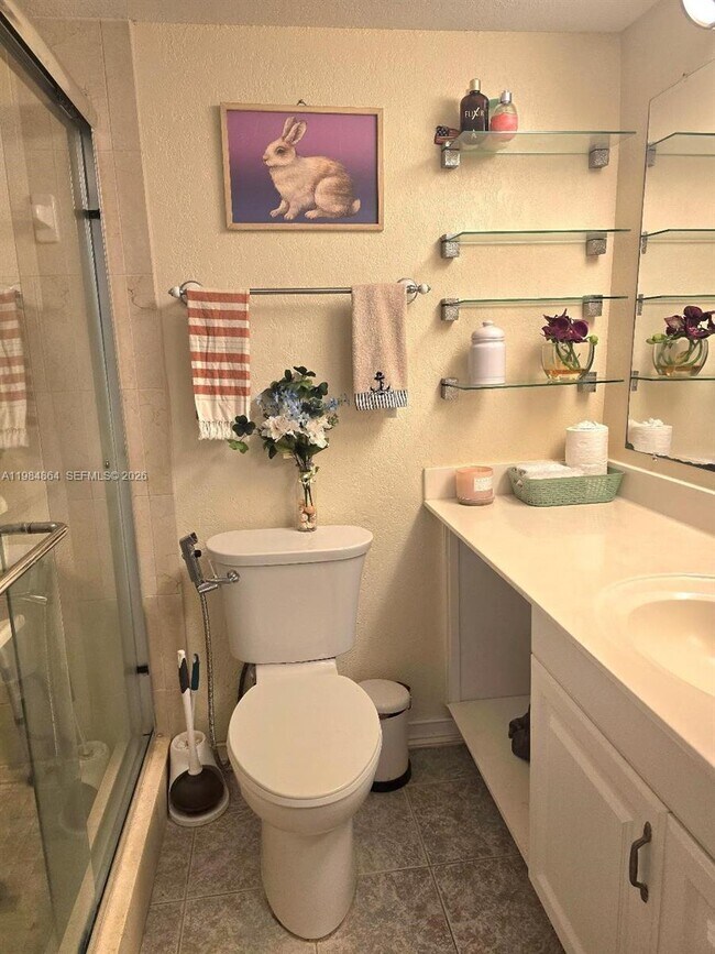 Building Photo - 2998 Sunrise Lakes Dr E