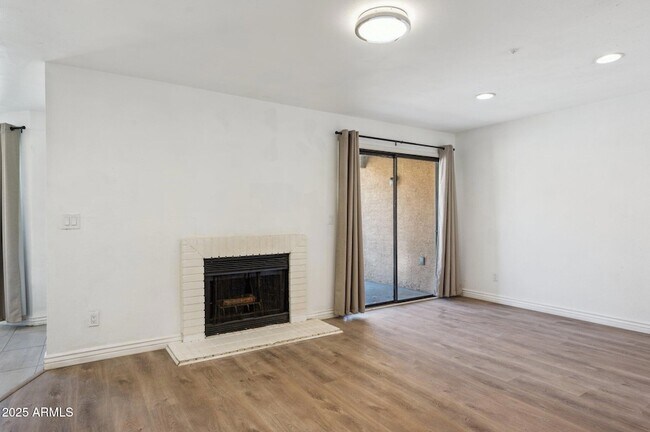 Building Photo - 5236 W Peoria Ave