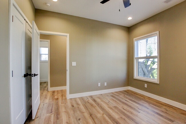 Building Photo - 102 Rosenwald St