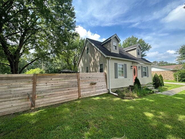 Building Photo - 510 Layne St