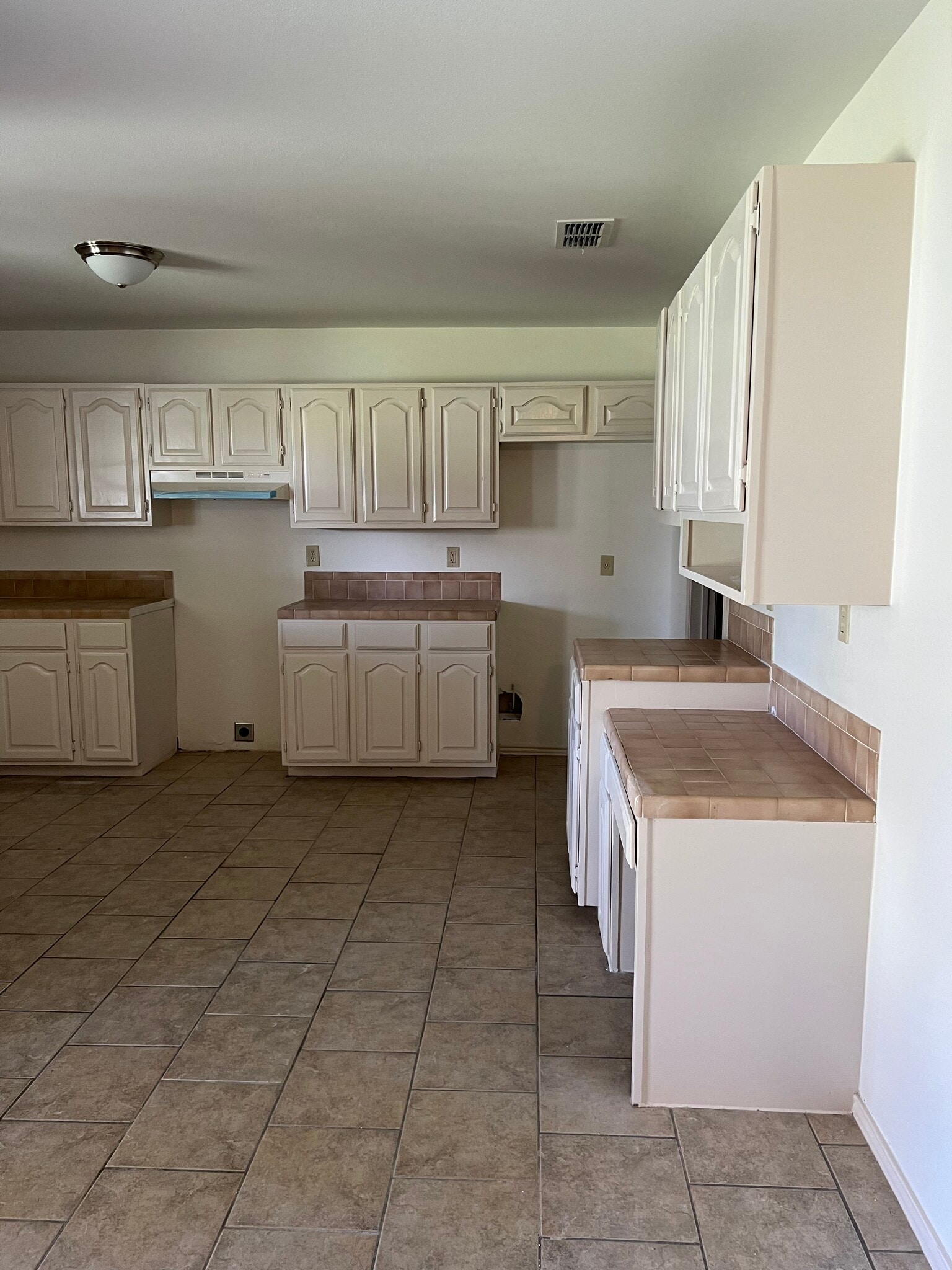 Building Photo - 1218 Saint John Loop