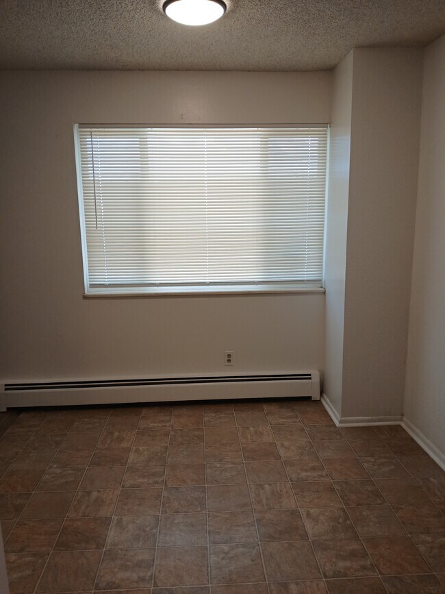 Building Photo - 4211 Forrest Hill Rd