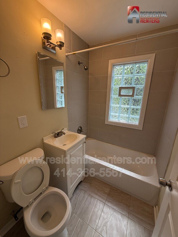 Building Photo - 4703 N 45th St