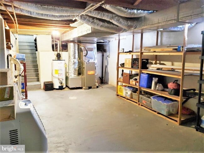 Building Photo - 306 Locust Terrace