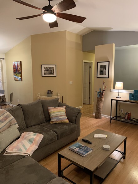 Living Area - 414 State St #4