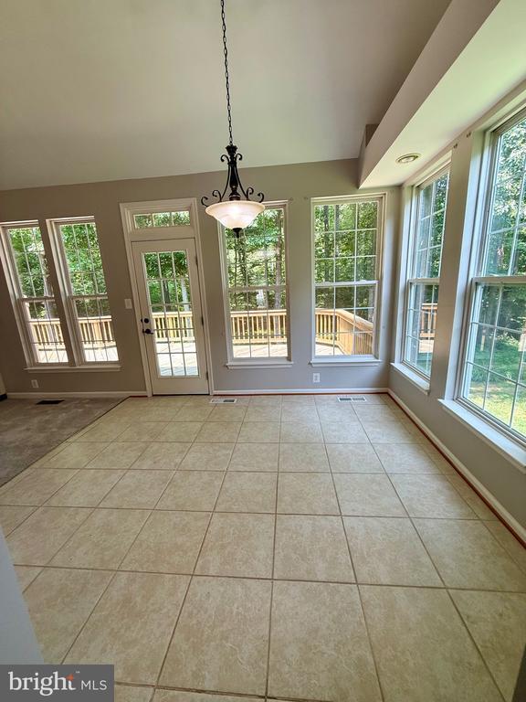 Building Photo - 3915 Carlyle Ct