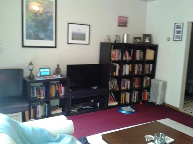 Building Photo - Spacious 3-Bedroom, 1.5-Bath Home