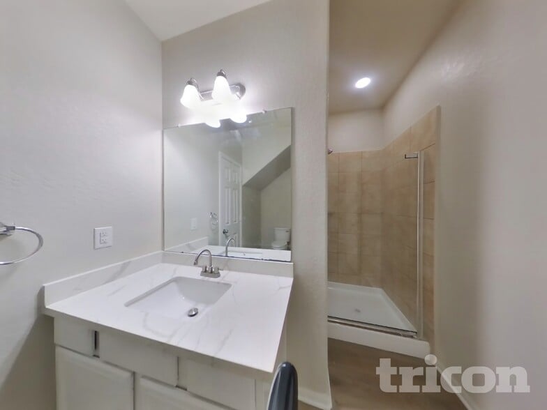 Building Photo - 12223 Elm Orch Trl