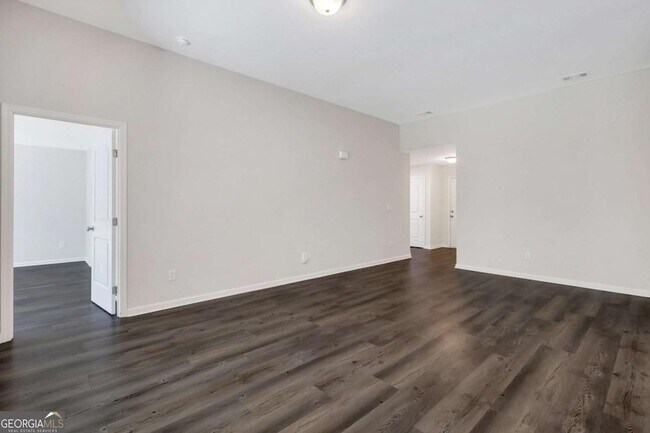 Building Photo - 56 Hayden Dr