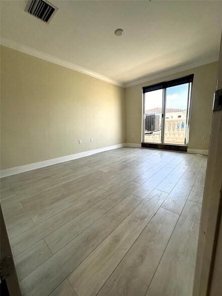 Building Photo - 1362 Bayview Dr