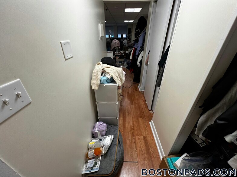 Building Photo - 62 Boylston St