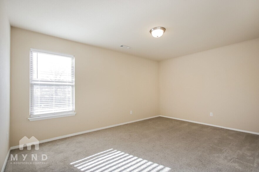 Building Photo - 1111 Musket St