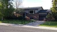 Building Photo - 1610 E Arnold St