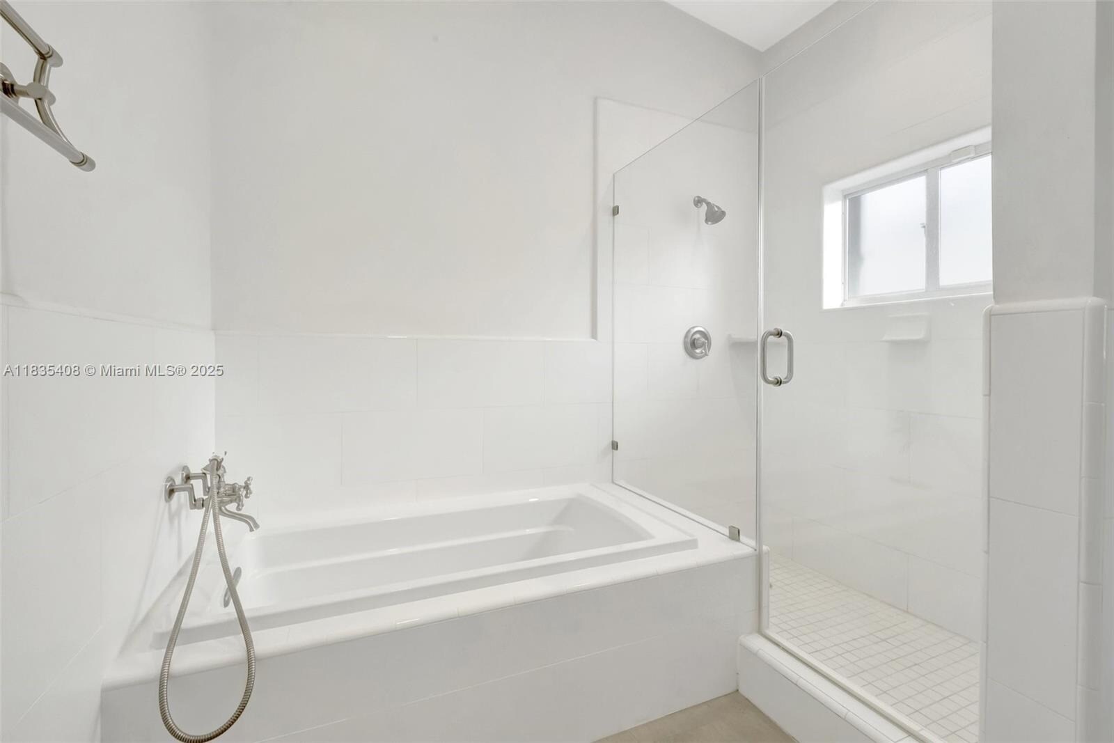 Building Photo - 5765 SW 84th St