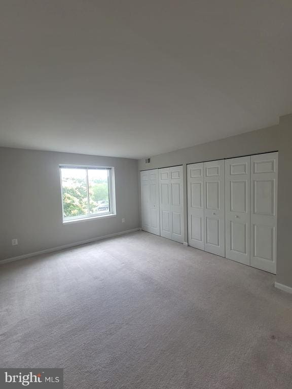 Building Photo - 9730 Kingsbridge Dr