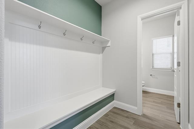 Building Photo - 2244 Knightsgate Rd