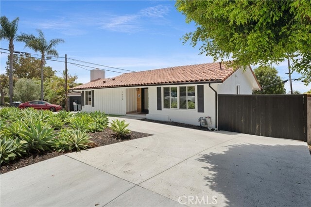 Building Photo - 1613 Espinosa Cir