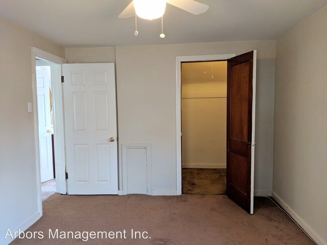 Building Photo - 3 br, 1.5 bath House - 3806 Greensburg Pike