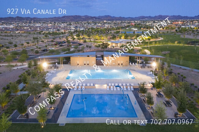 Building Photo - 927 Via Canale Dr