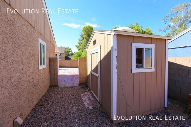 Building Photo - 6443 E Sandra Terrace