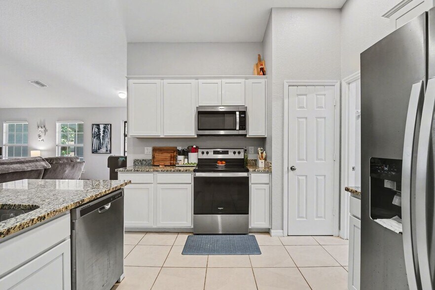 Building Photo - 1109 NW 12th Ln