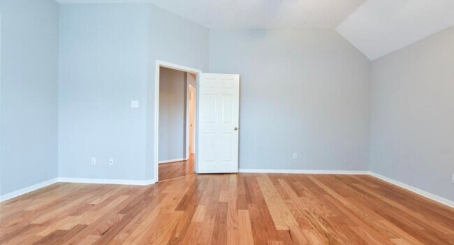 Building Photo - 4742 Stoney Point Ct