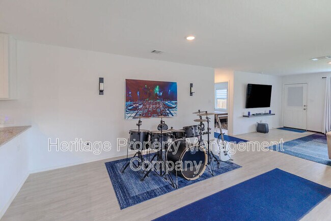 Building Photo - 10502 Torroja Wy