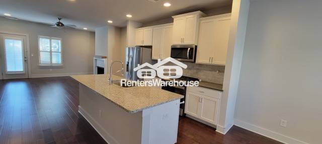 Building Photo - 1351 Callahan Cv