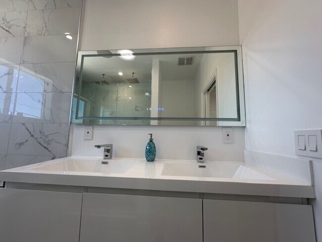 Building Photo - Welcome to this stunning two-story ADU hom...
