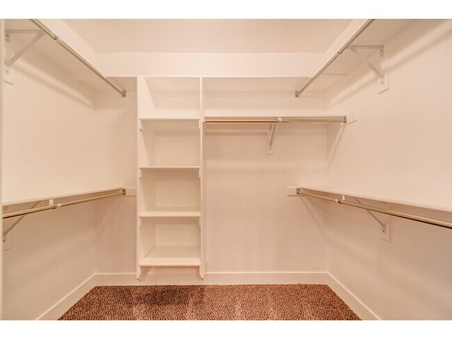 Building Photo - 1155 S 225 E