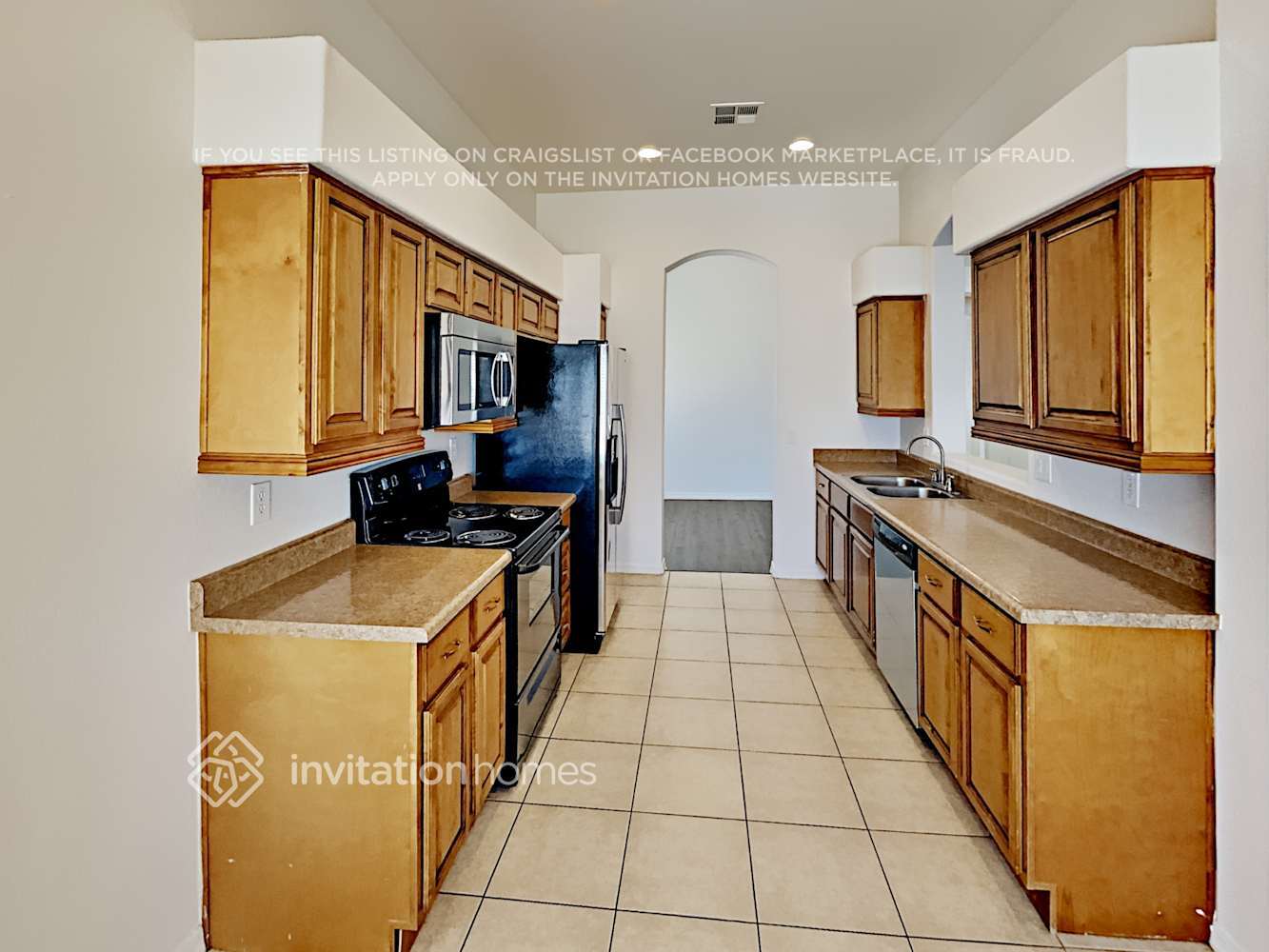 Building Photo - 660 S Lawson Dr