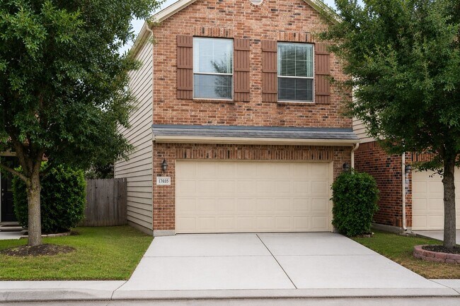 Building Photo - 17035 Amarose Dr
